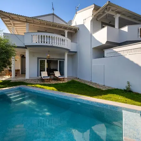 아파트 Playia Iii Petrití